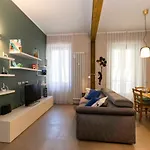 Appartement Guesthost - X4 1km From Don Bosco Bus Station! *