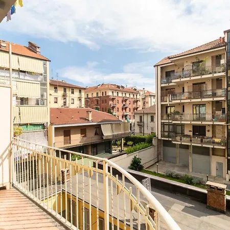 Διαμέρισμα Guesthost - X4 1km From Don Bosco Bus Station! *