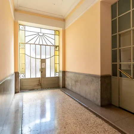 Διαμέρισμα Guesthost - X4 1km From Don Bosco Bus Station!