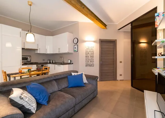 Guesthost - X4 1km From Don Bosco Bus Station!