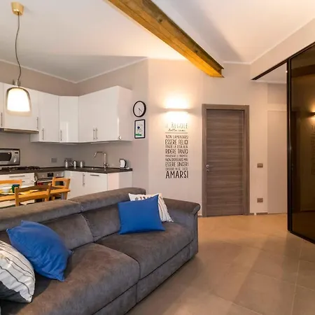 Guesthost - X4 1km From Don Bosco Bus Station!